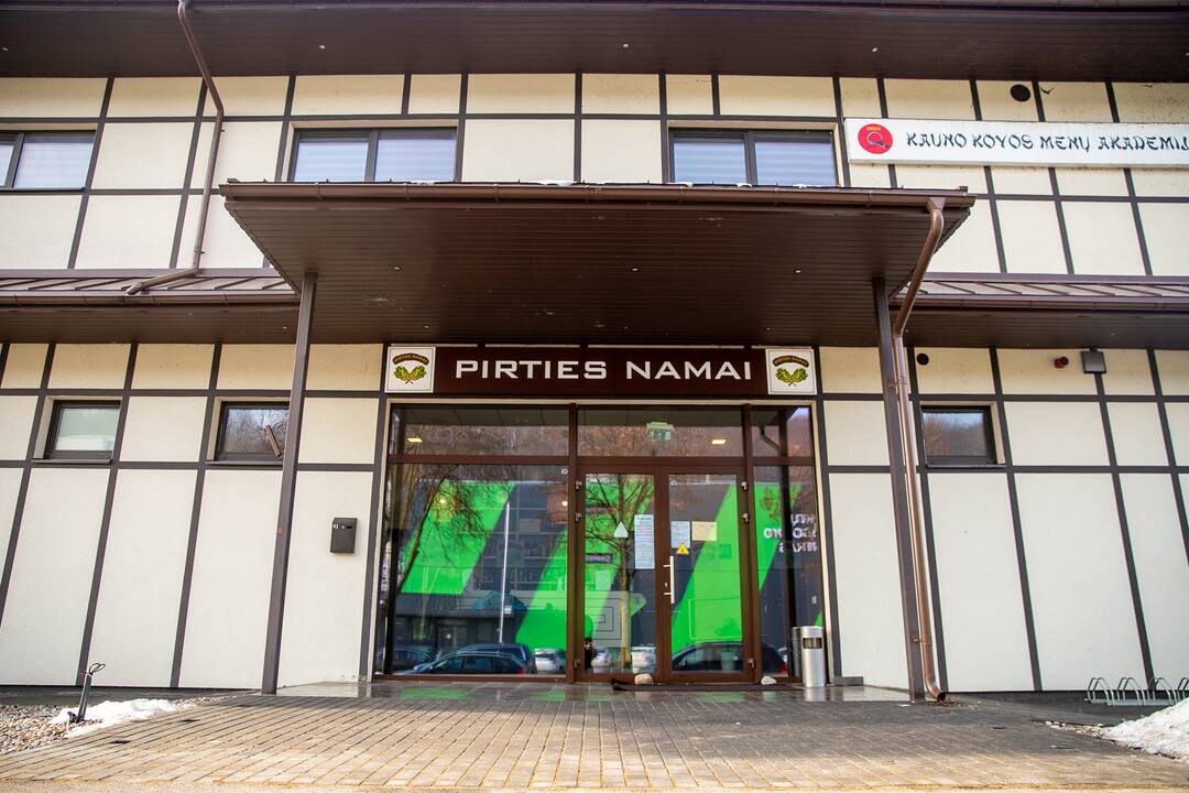 Situacija: į "Pirties namus" teko kviesti ir policijos pareigūnus.