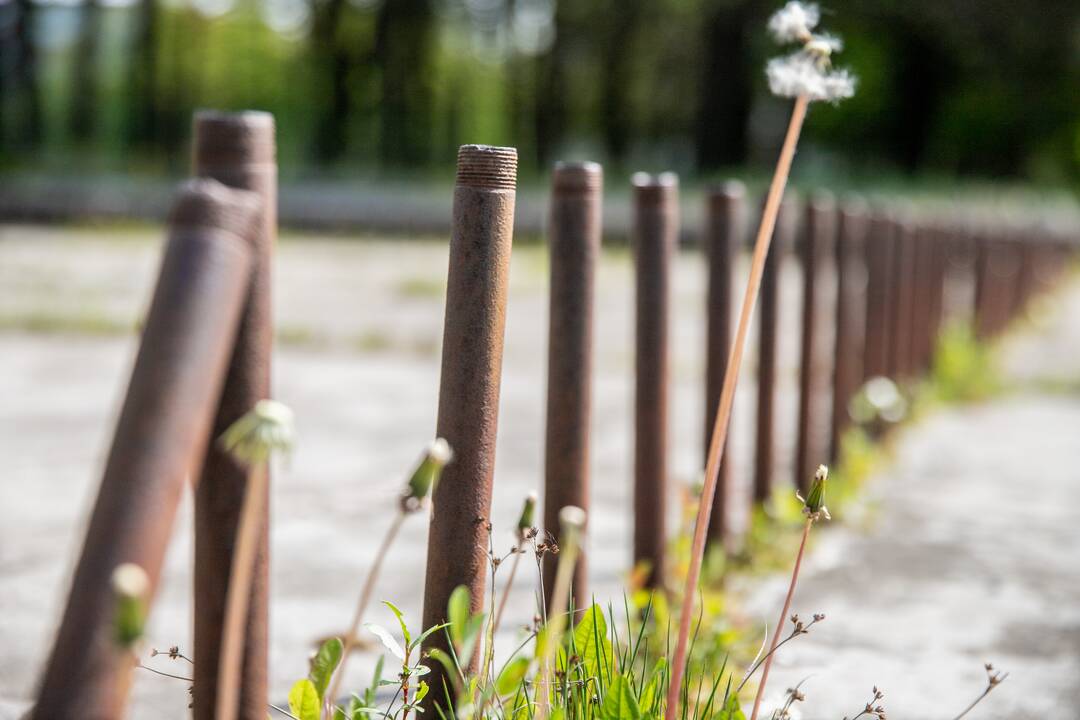 Neveikia: Taikos prospekte esančio fontano dalis kauniečių nė neprisimena, nes jis jau seniai apleistas.