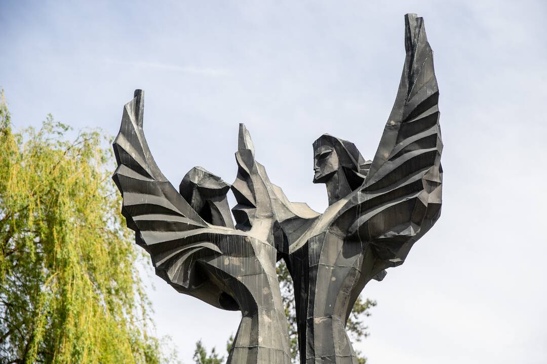Neveikia: Taikos prospekte esančio fontano dalis kauniečių nė neprisimena, nes jis jau seniai apleistas.