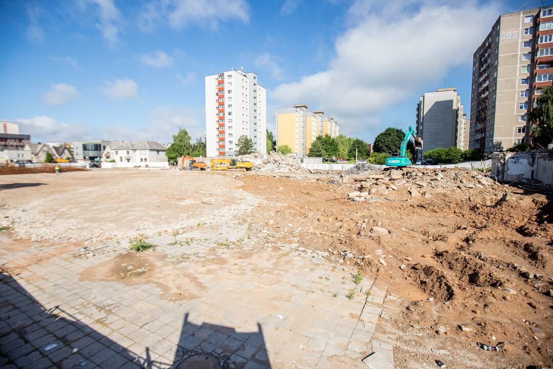 Naujos statybos keičia Savanorių prospekto veidą