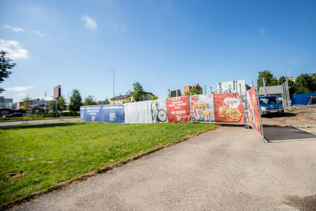 Naujos statybos keičia Savanorių prospekto veidą