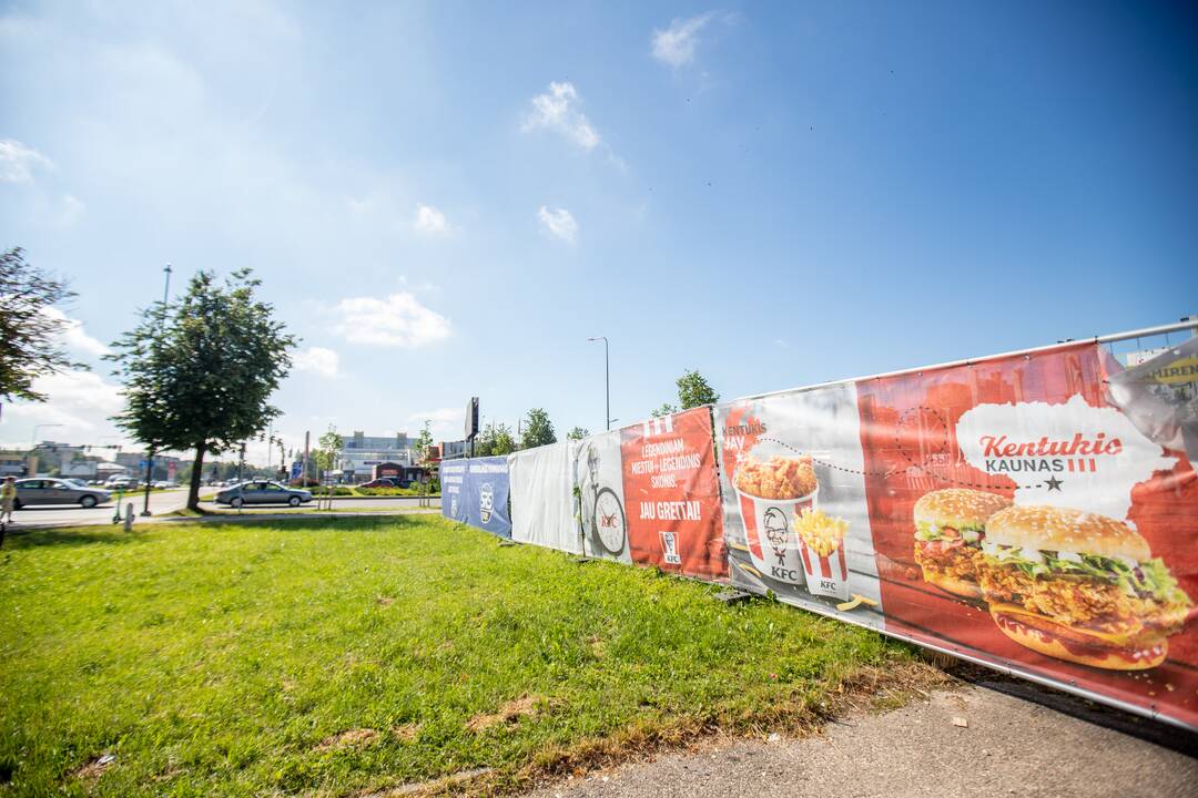 Naujos statybos keičia Savanorių prospekto veidą