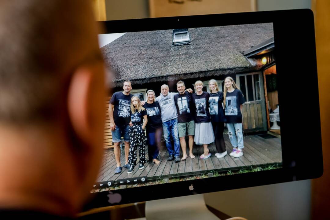 Akimirkos: vienas žymiausių šalies fotomenininkų džiaugiasi ne tik nuotraukomis, bet ir galimybe būti istorinių įvykiu liudininku.