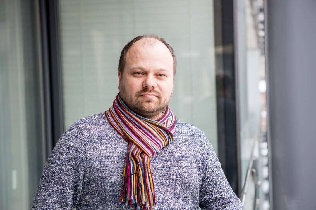 Sužvarbę: „Darbuotojų išsirikiavimas balkonuose turėjo demonstruoti jų lojalumą ligoninės administracijai“, – tvirtino apie mobingą šioje įstaigoje žurnalistams pasakojusi ligoninės darbuotoja.