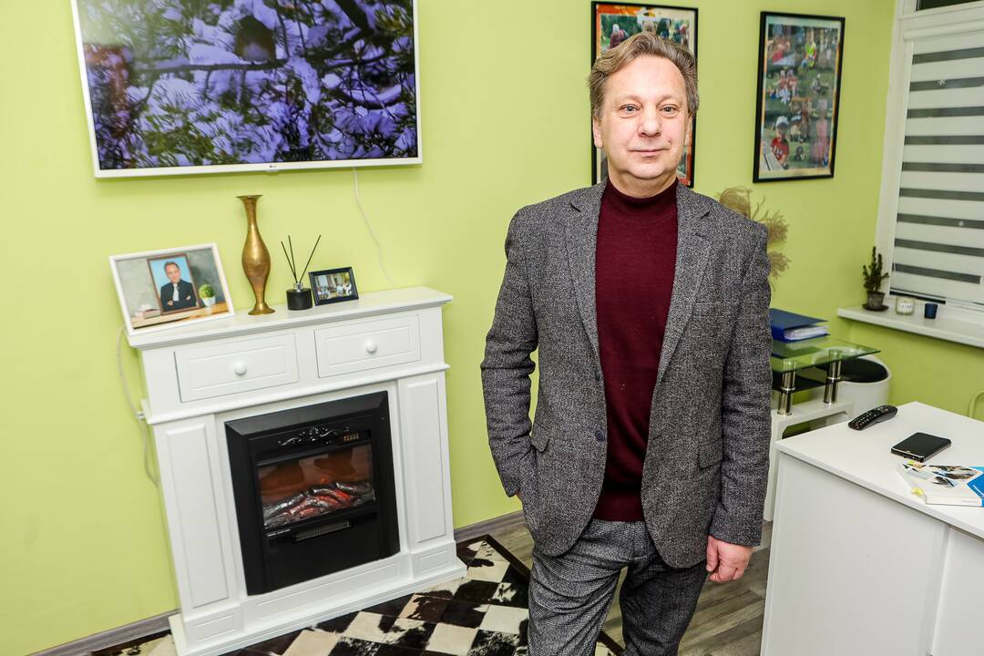 Draugai: lopšelio-darželio auklėtiniai nustemba, jei ryte savo grupėje nepamato mylimo direktoriaus.