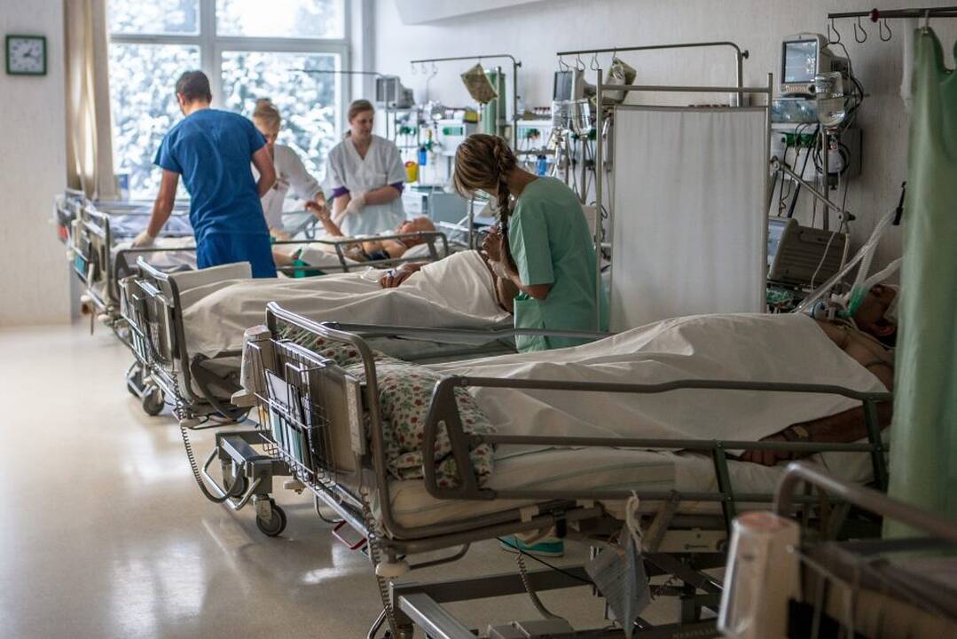 Kaune gydomas Ukrainoje sužeistas lietuvis karys: praneša apie jo būklę