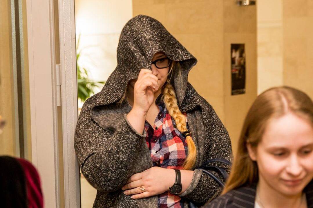 V. Karčinskaitė ir O. E. Ayotunde 