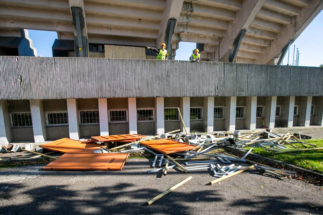 Darbo inspekcijos vizitas rekonstruojamame Kauno stadione