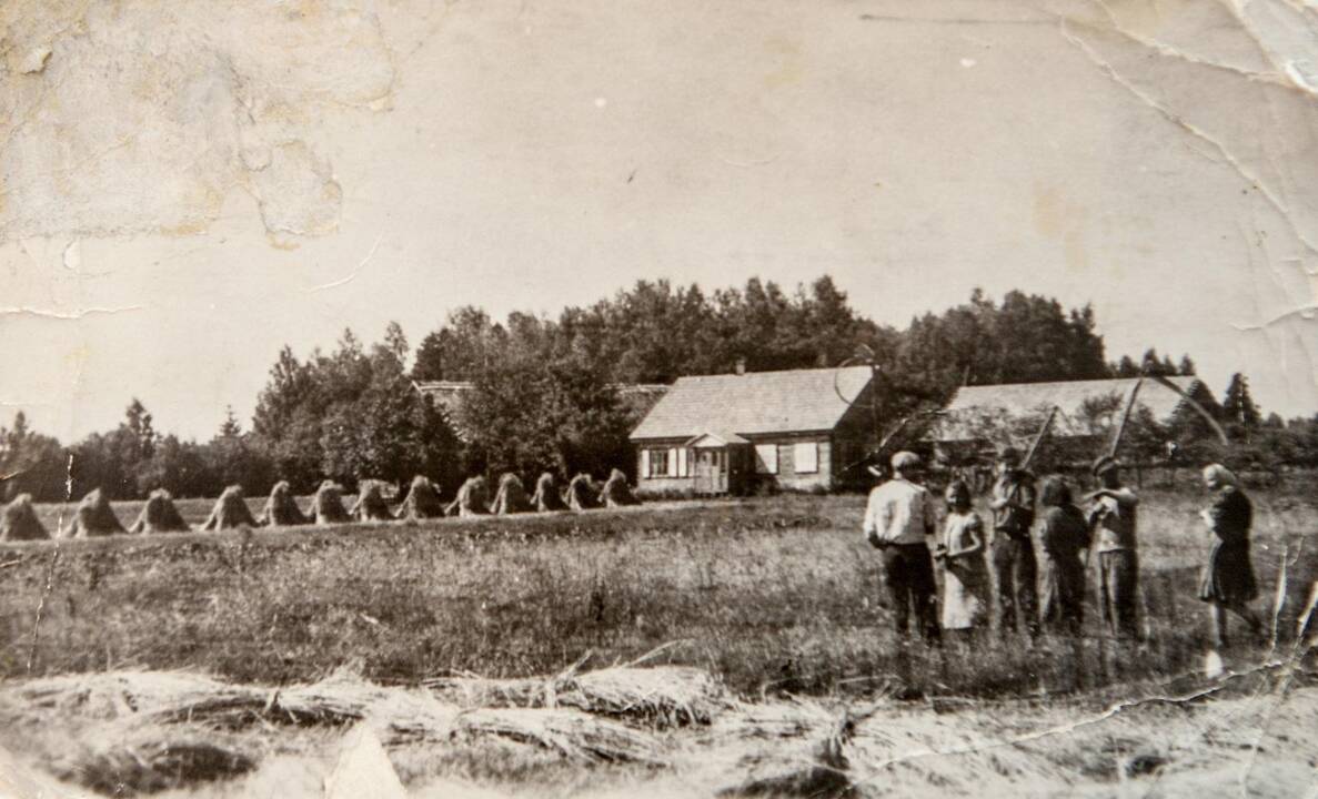 Iniciatyva: E.Krušinskaitės sukurtas akmeninis ženklas ilgai primins pirmąjį šių apylinkių partizanų vadą. 