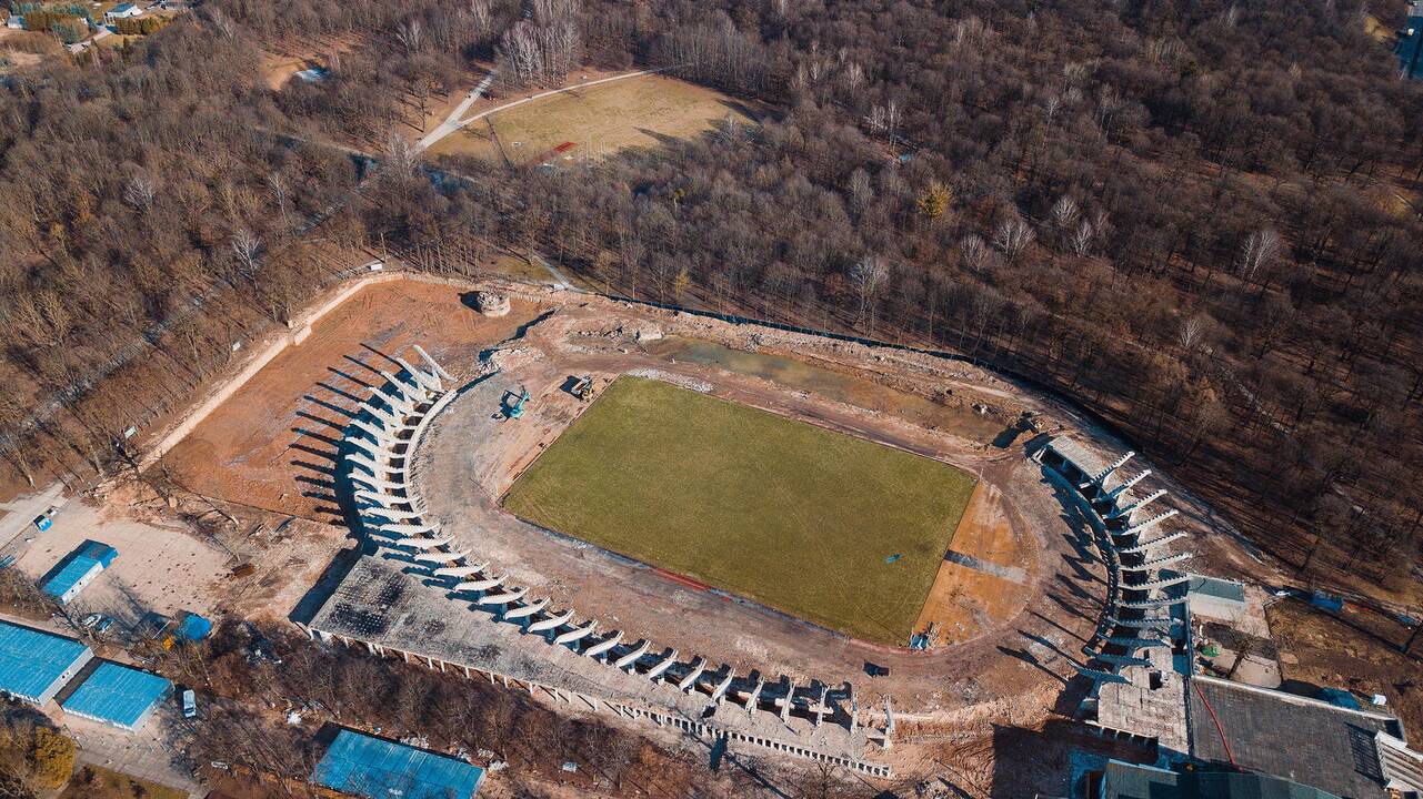 Darbai: S.Dariaus ir S.Girėno stadione jau pasirengta statyti naujas tribūnas.