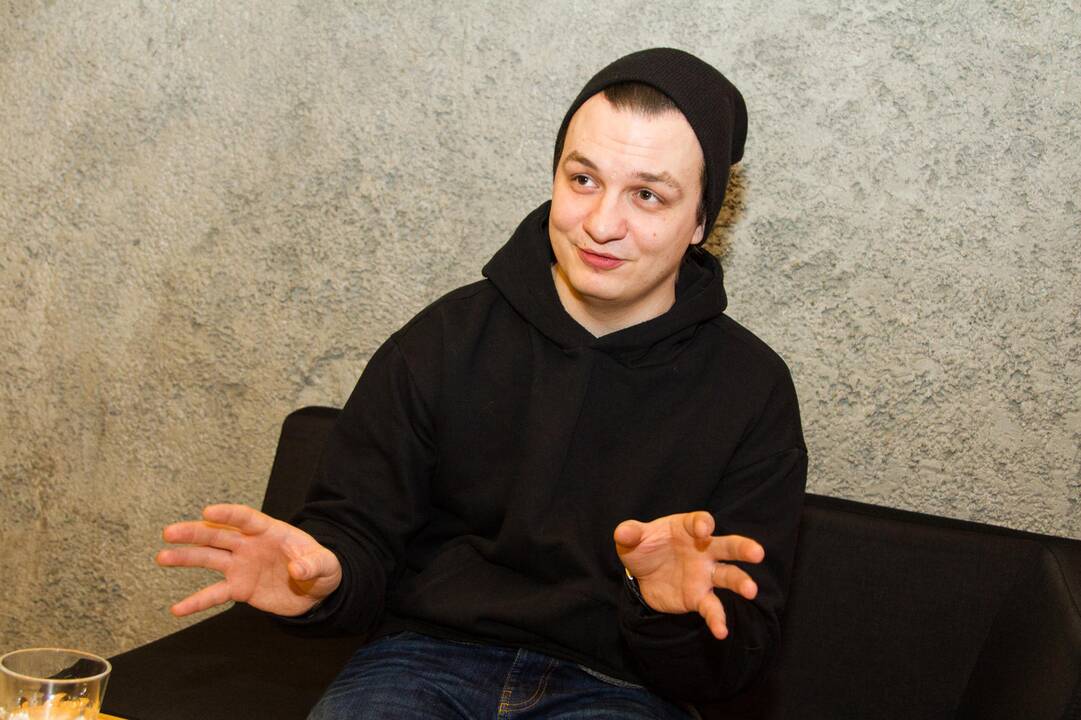 Žvilgsnis: "Esu pajacas, kuris apie tai, ką mato, pasako taip, kad galėtume visi iš to pasijuokti", – sako visuomenės problemas reflektuojantį teatrą kuriantis G.Aleksa.