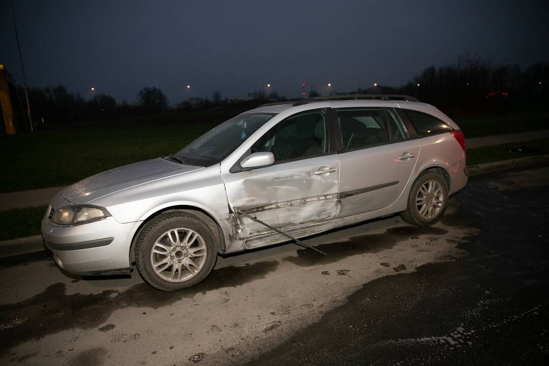 Stipri avarija Partizanų gatvėje