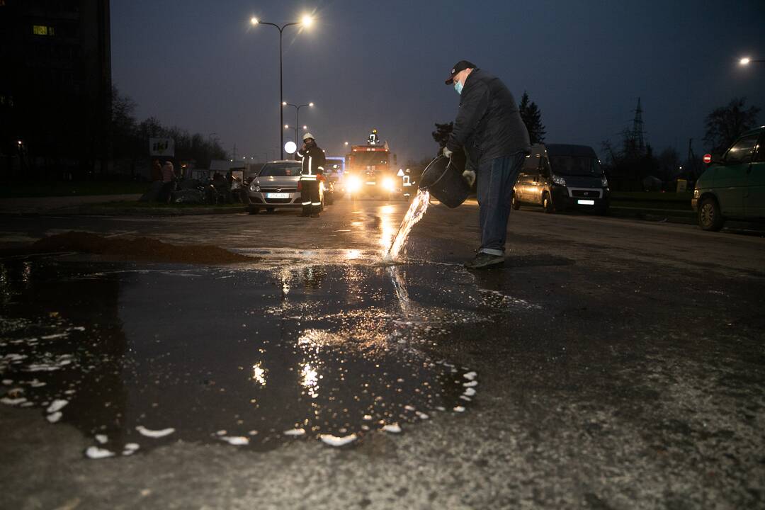 Stipri avarija Partizanų gatvėje
