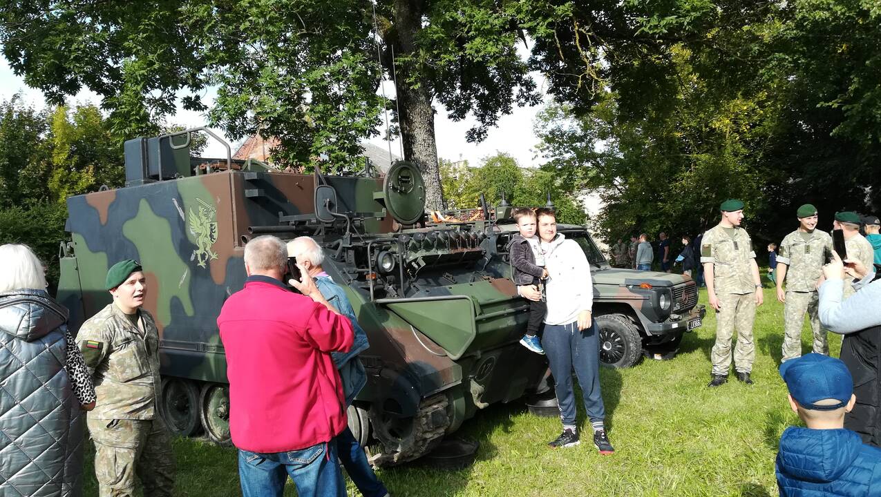 Paupių bendruomenė vėl drauge lydėjo vasarą