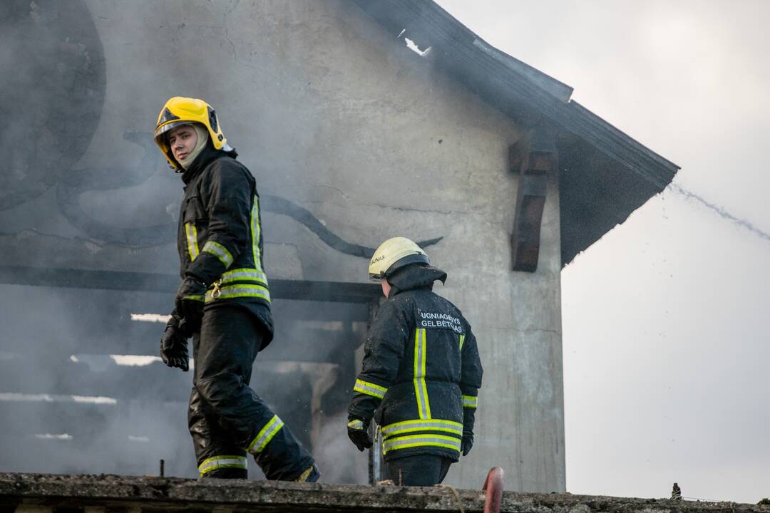 Ringauduose – sprogimas ir didžiulis gaisras