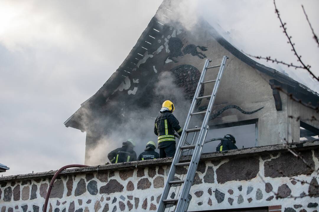 Ringauduose – sprogimas ir didžiulis gaisras