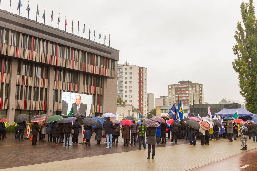 Piketas prieš planus dalį Kauno rajono teritorijos prijungti prie miesto