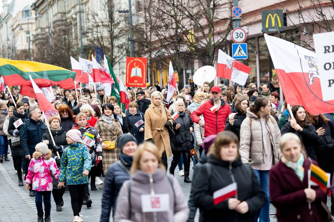 Mitingas tautinių mažumų mokykloms apginti