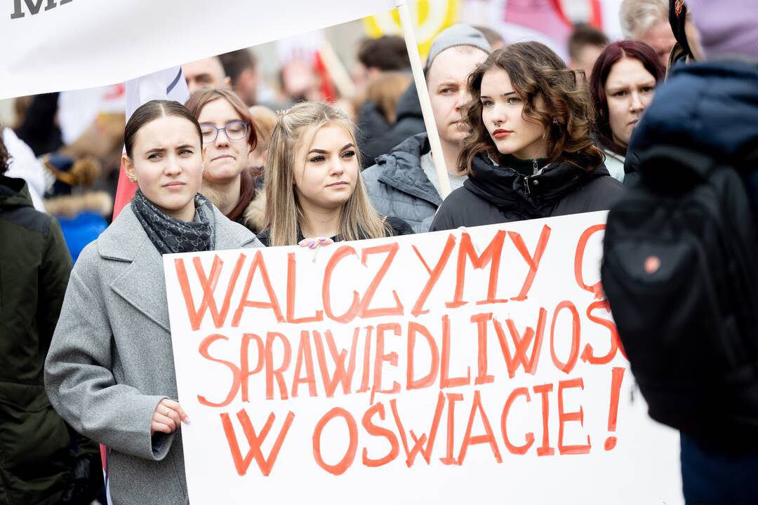 Mitingas tautinių mažumų mokykloms apginti