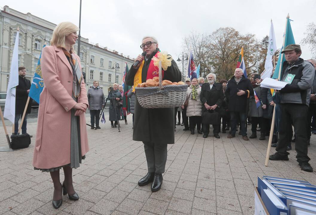 Kauno rajono gyventojai surengė piketą prie VRM