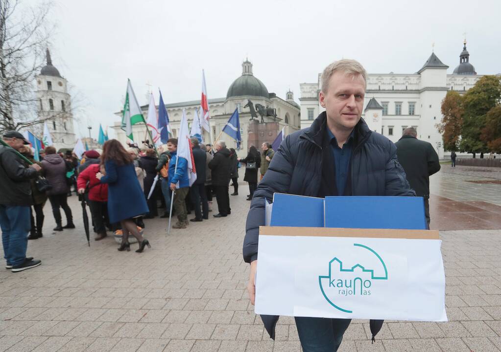 Kauno rajono gyventojai surengė piketą prie VRM