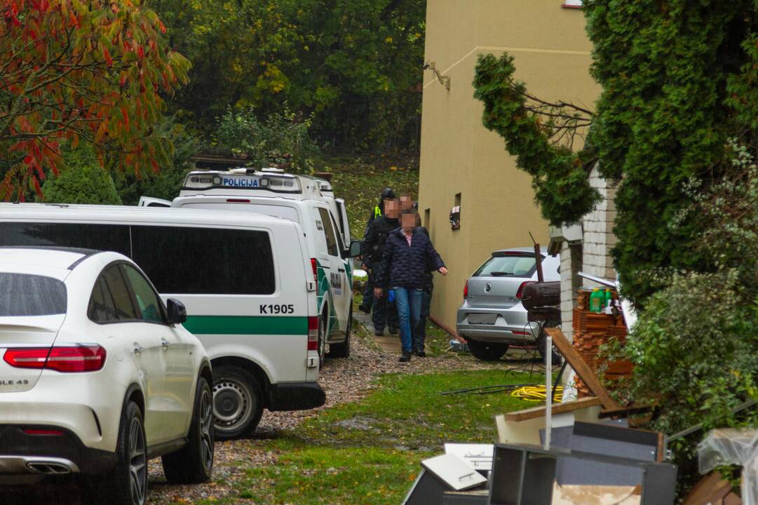 Krata policijos sulaikyto BMW vairuotojo namuose