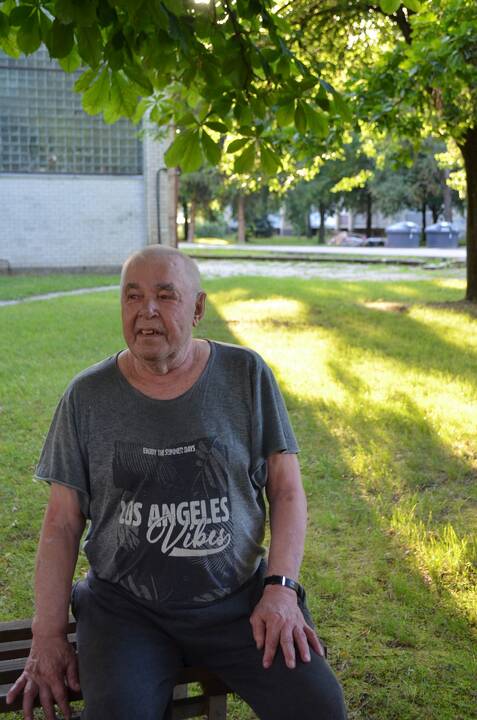 Tradicija: prie memorialo Pravieniškių žudynių aukoms atminti kasmet susirenka patriotiškai nusiteikę vietos ir aplinkinių vietovių įvairaus amžiaus žmonės.