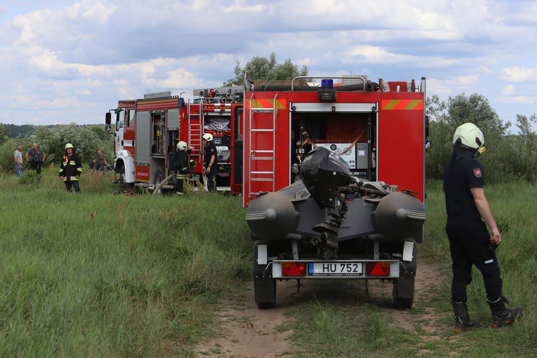 Pakaunėje degė laivas „Žalgiris“