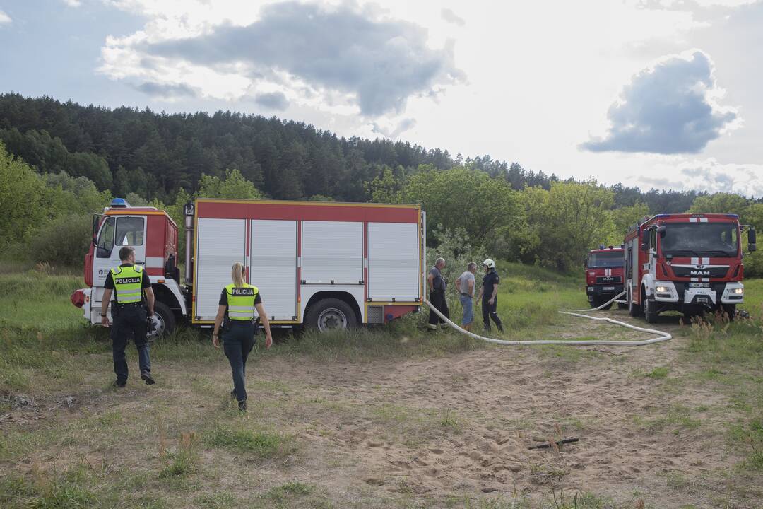 Pakaunėje degė laivas „Žalgiris“