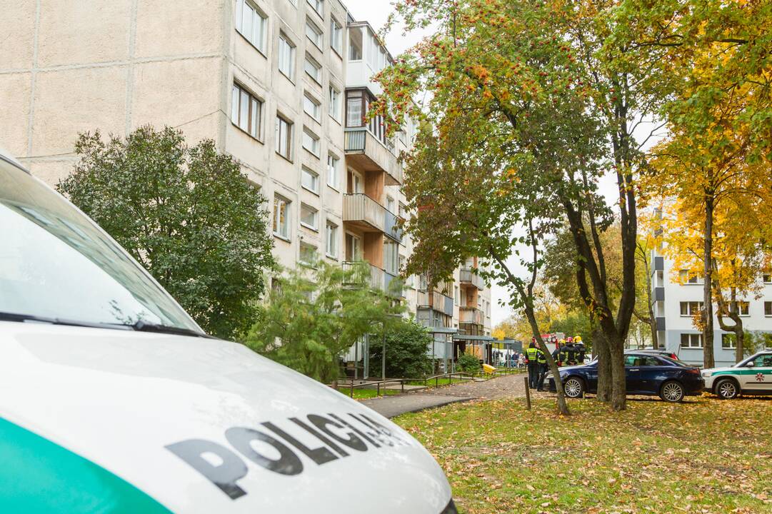 Dėl Kauno daugiabutyje rasto sprogmens – gyventojų evakuacija