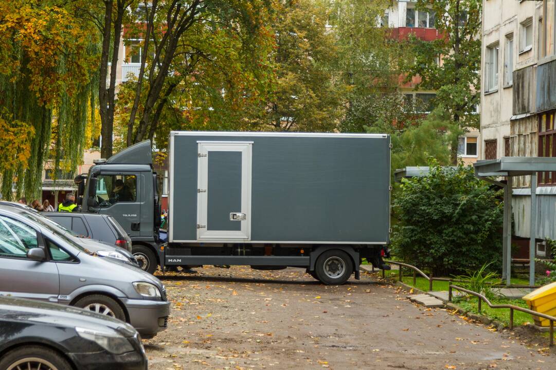 Dėl Kauno daugiabutyje rasto sprogmens – gyventojų evakuacija