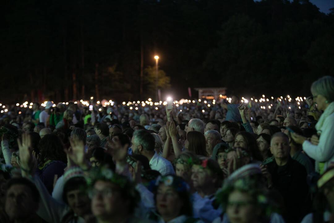 Vingio parke – šimtmečio Dainų šventės finalas 