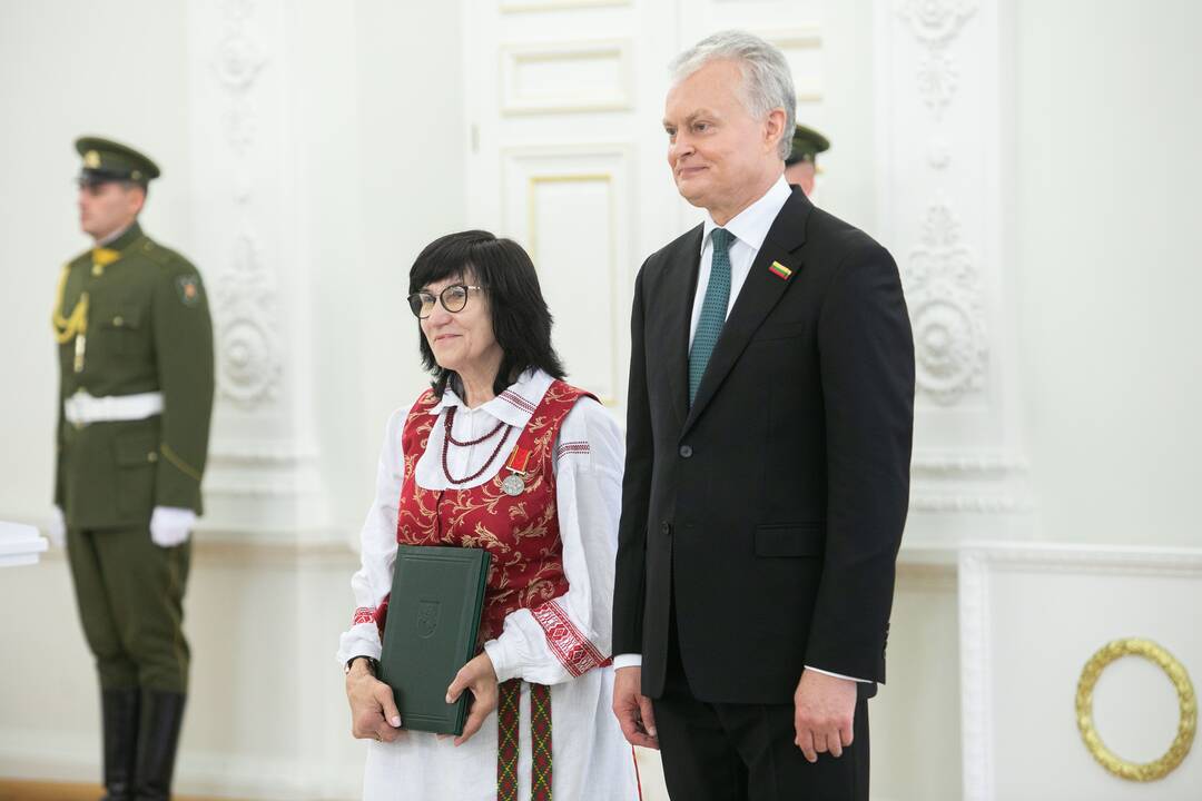 Valstybės apdovanojimų įteikimo ceremonija Lietuvos Prezidento rūmuose