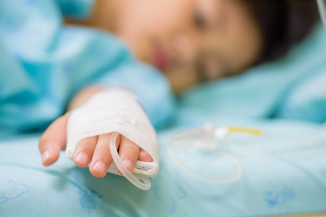Į Kauno ligoninę paguldyta mažametė – iškrito iš tėvo rankų? 