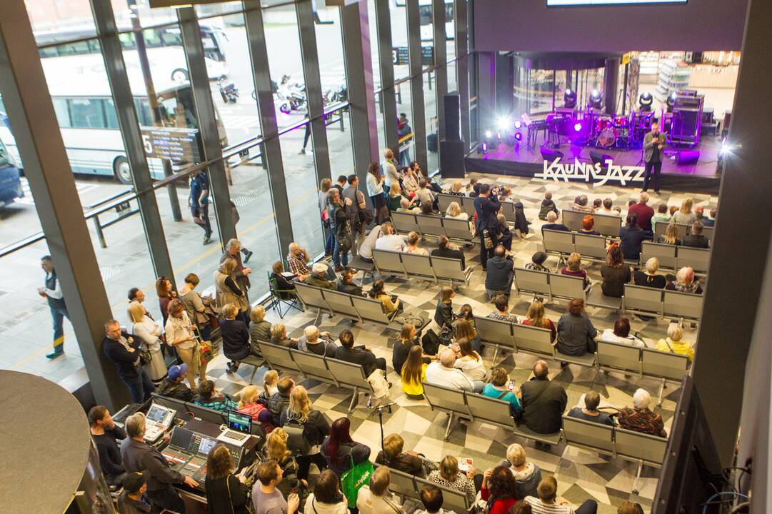 "Kaunas Jazz" koncertas autobusų stotyje