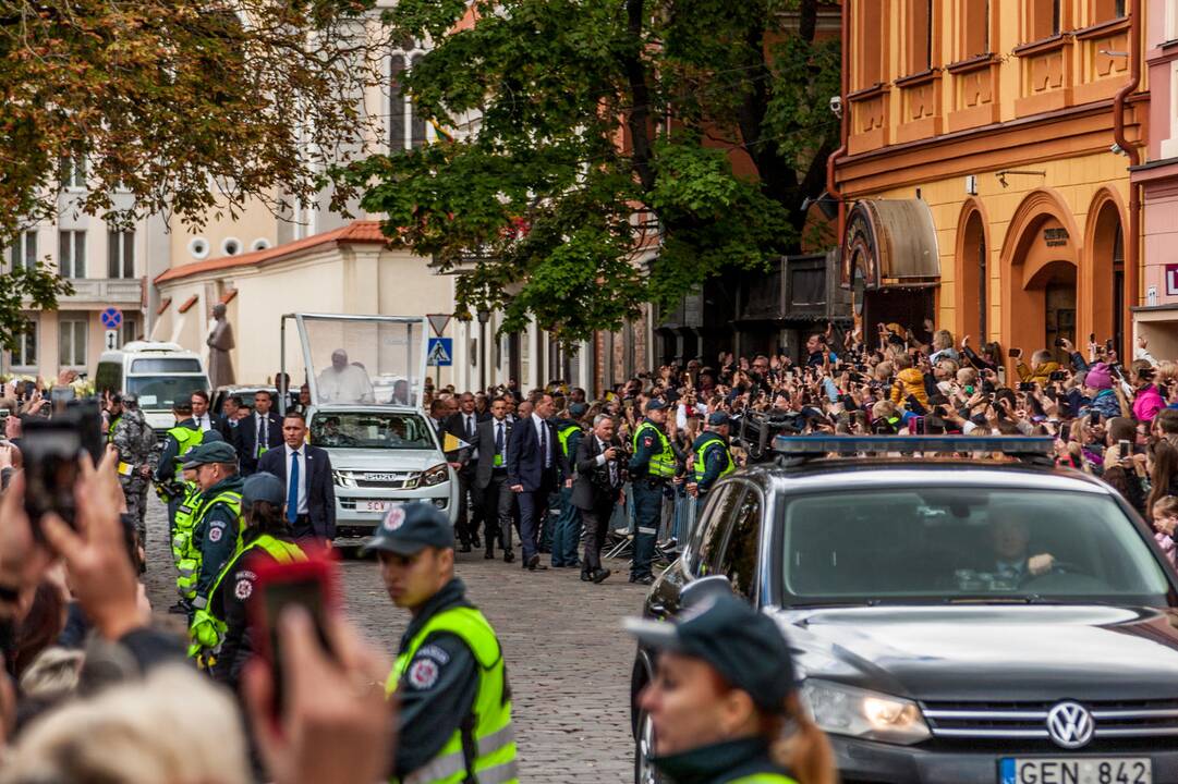 Šventasis Tėvas Kauno rotušės aikštėje