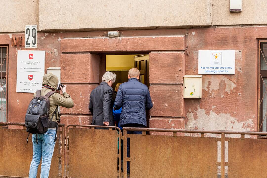 Piketas Kaune dėl atimtų vaikų