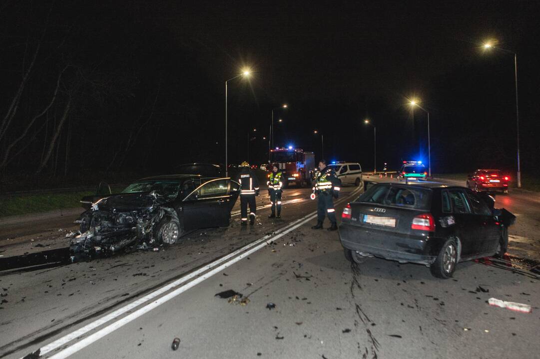 BMW ir „Audi“ avarija Kaune