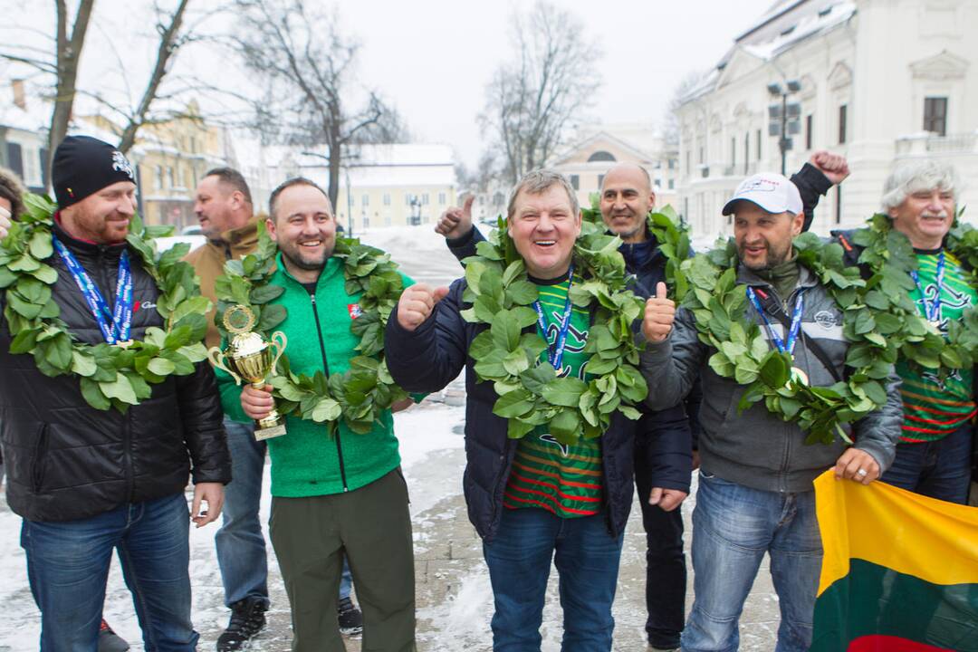 Poledinės žūklės čempionų sutikimas Kaune