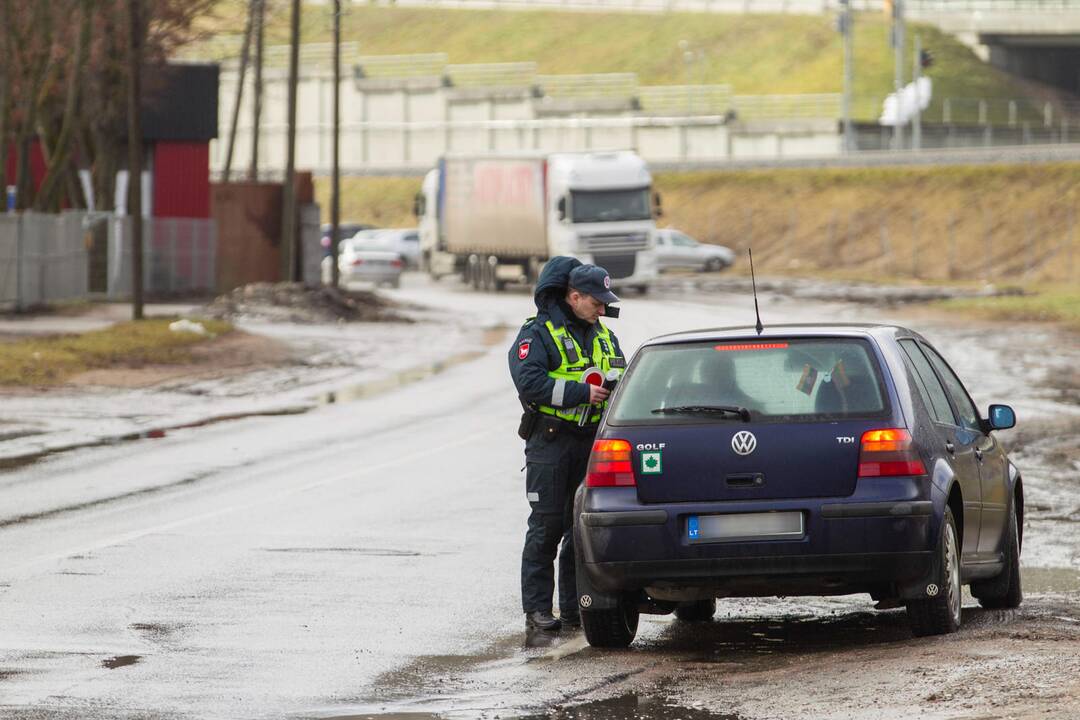 Policijos reidas Piliakalnio gatvėje