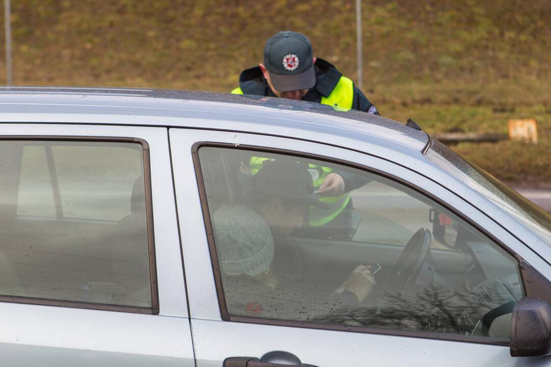 Policijos reidas Piliakalnio gatvėje