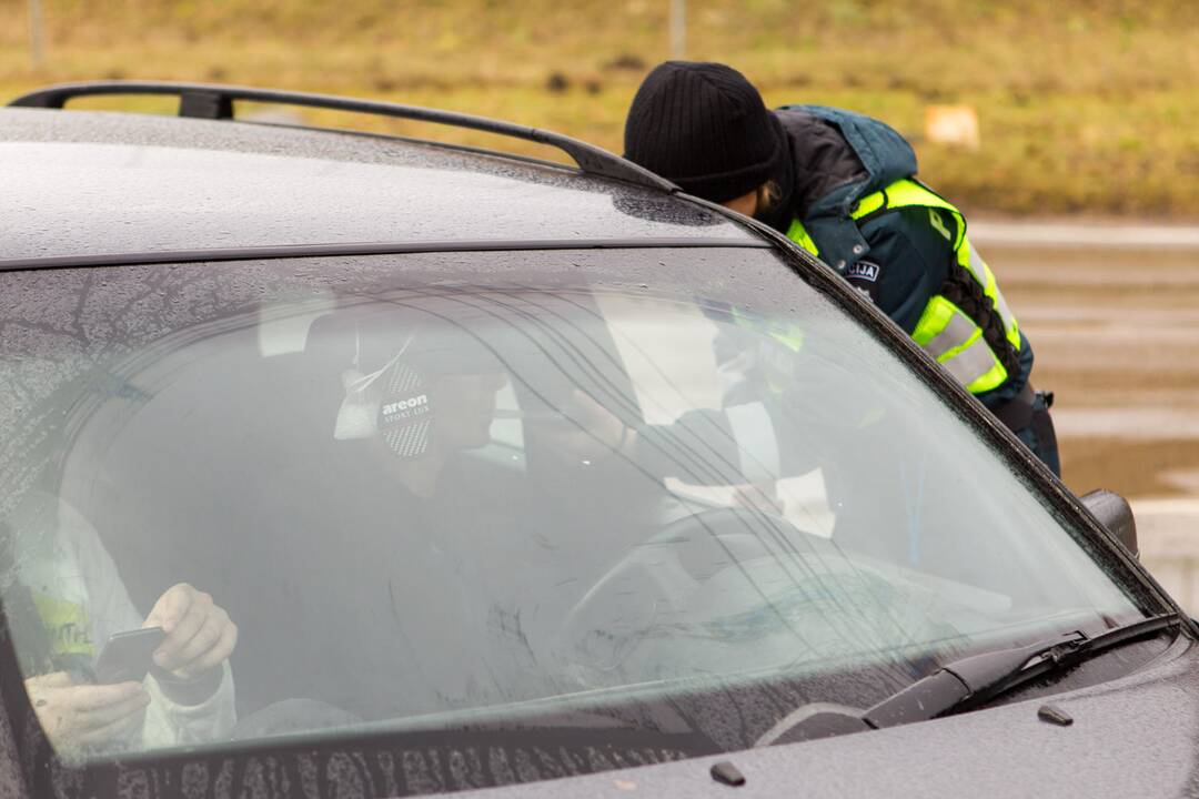 Policijos reidas Piliakalnio gatvėje