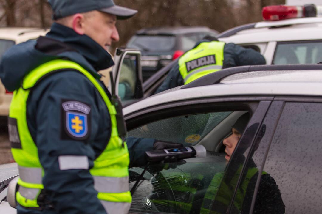 Policijos reidas Piliakalnio gatvėje