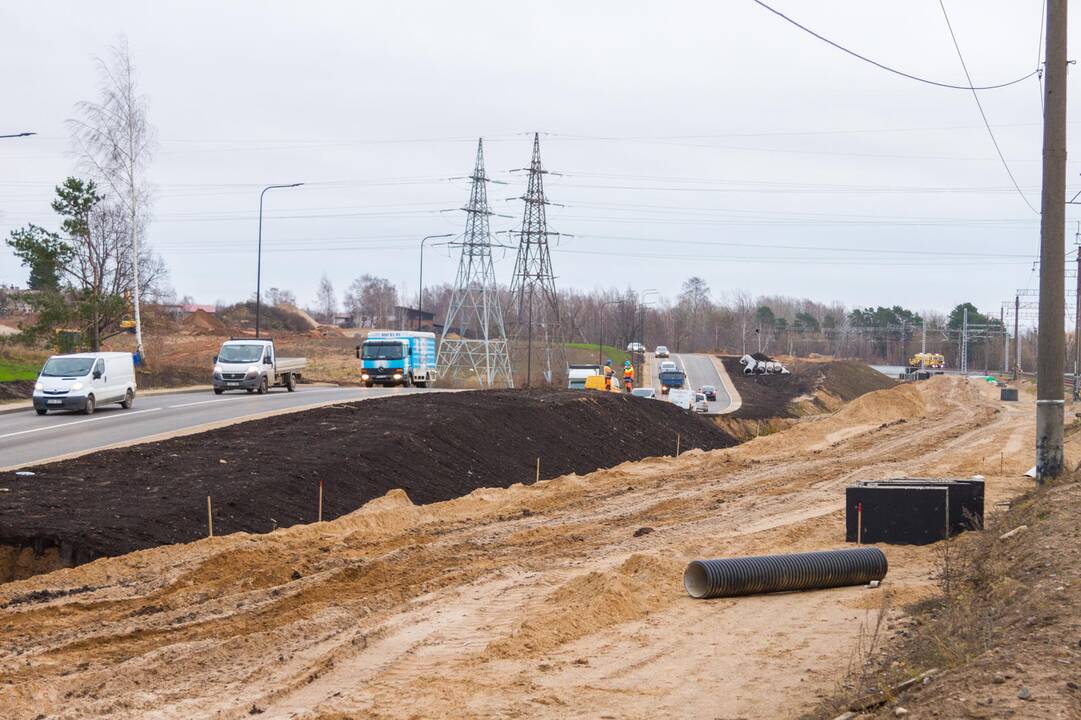Automobilių eismas Amalių tuneliu