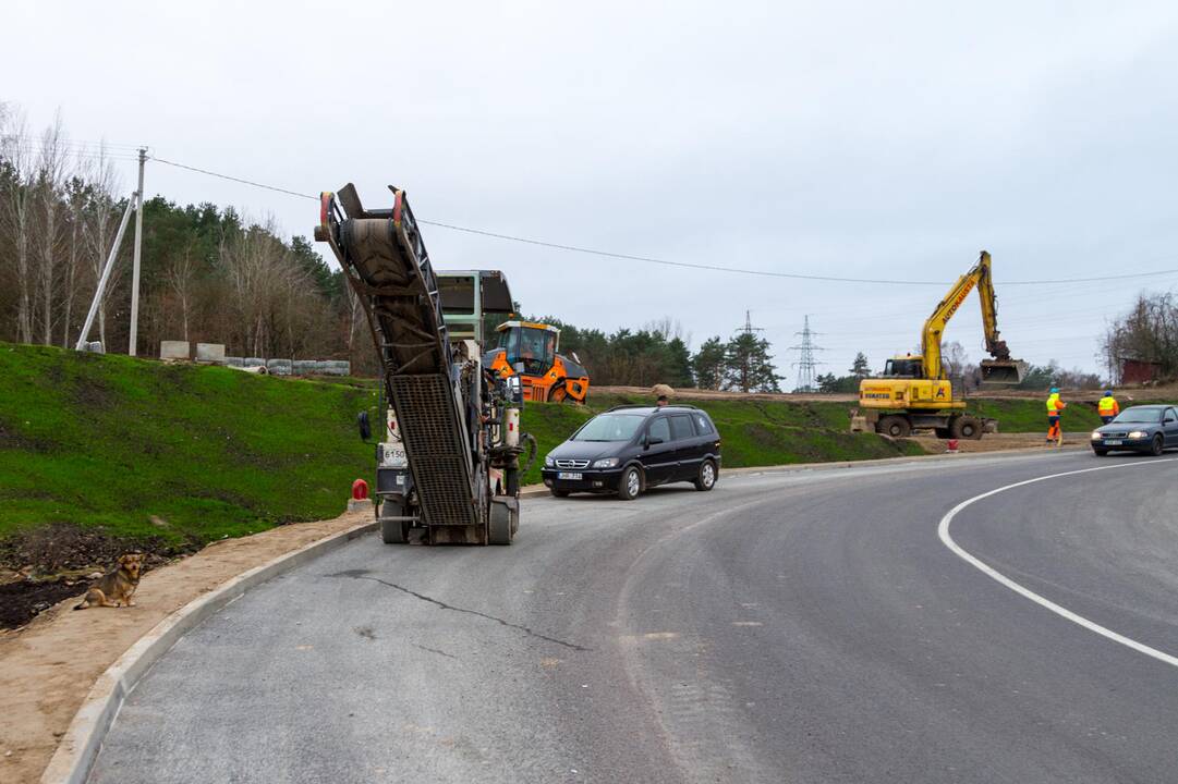 Automobilių eismas Amalių tuneliu
