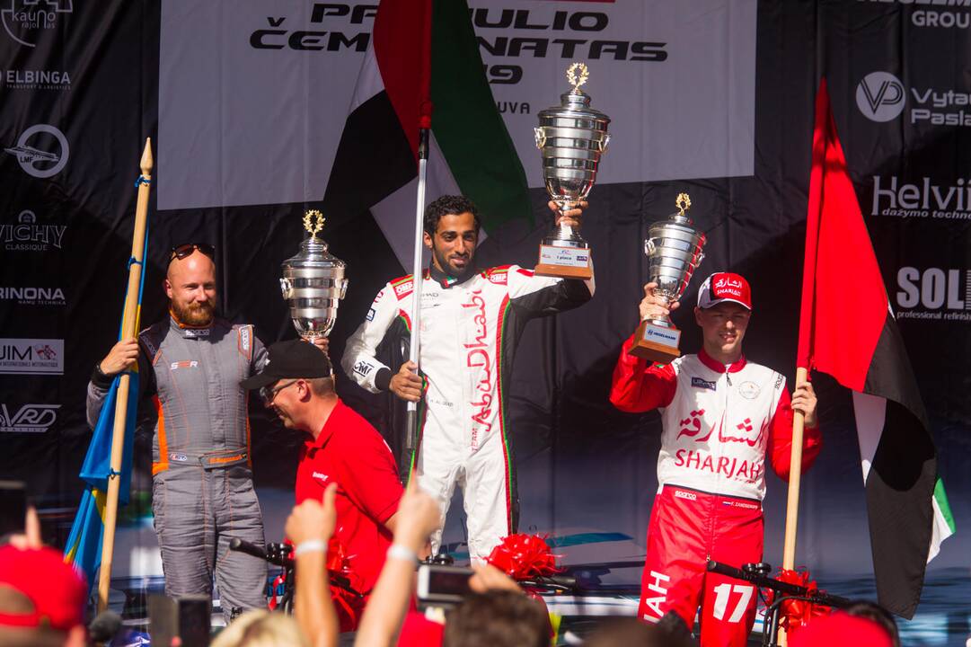 F-2 pasaulio čempionato pirmo etapo apdovanojimai