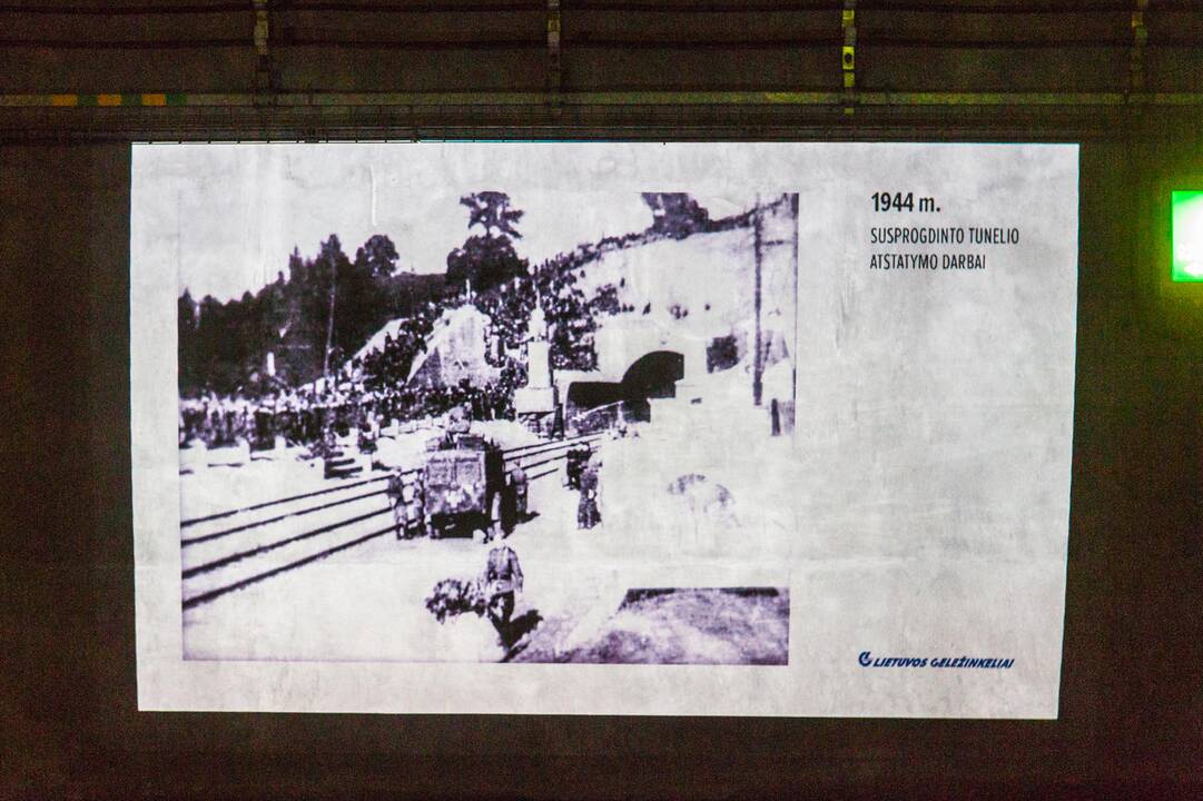 Inovatyvi ekspozicija Kauno geležinkelio tunelyje