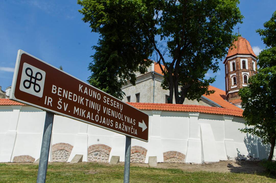 Kaune atgimsta vienuolyno kompleksas