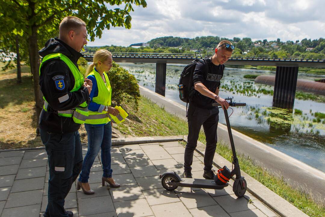 Per reidą – dėmesys dviratininkams ir paspirtukininkams