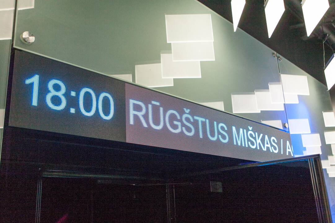 Kaune pristatytas laurus skinantis lietuviškas filmas „Rūgštus miškas“